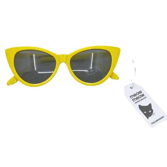 Petals & Peacocks x Zumiez Yellow Meow Meow (Cat Eyes) Everyday Sunglasses - Picture 1 of 7